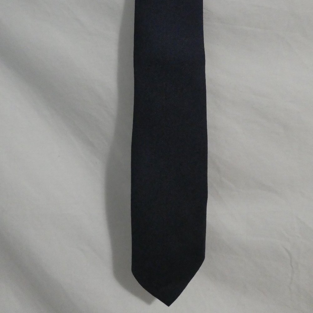 BON VIVANT COLLECTION | 100% Polyester | Navy Clip On Necktie